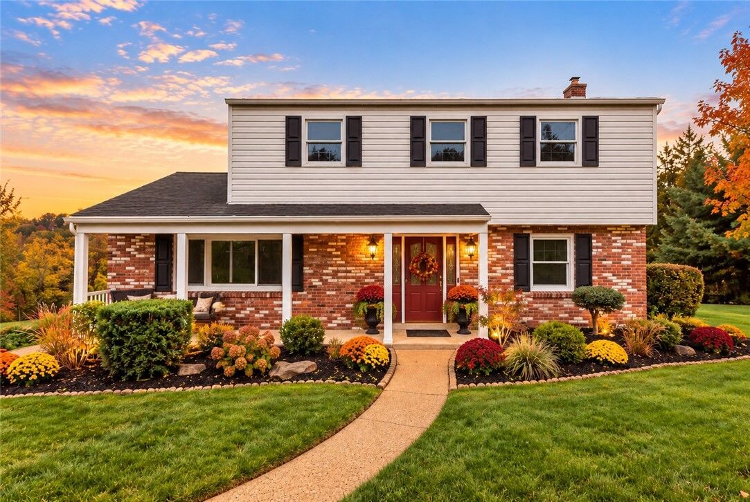 Property Photo:  111 Lampliter Lane  PA 15317 