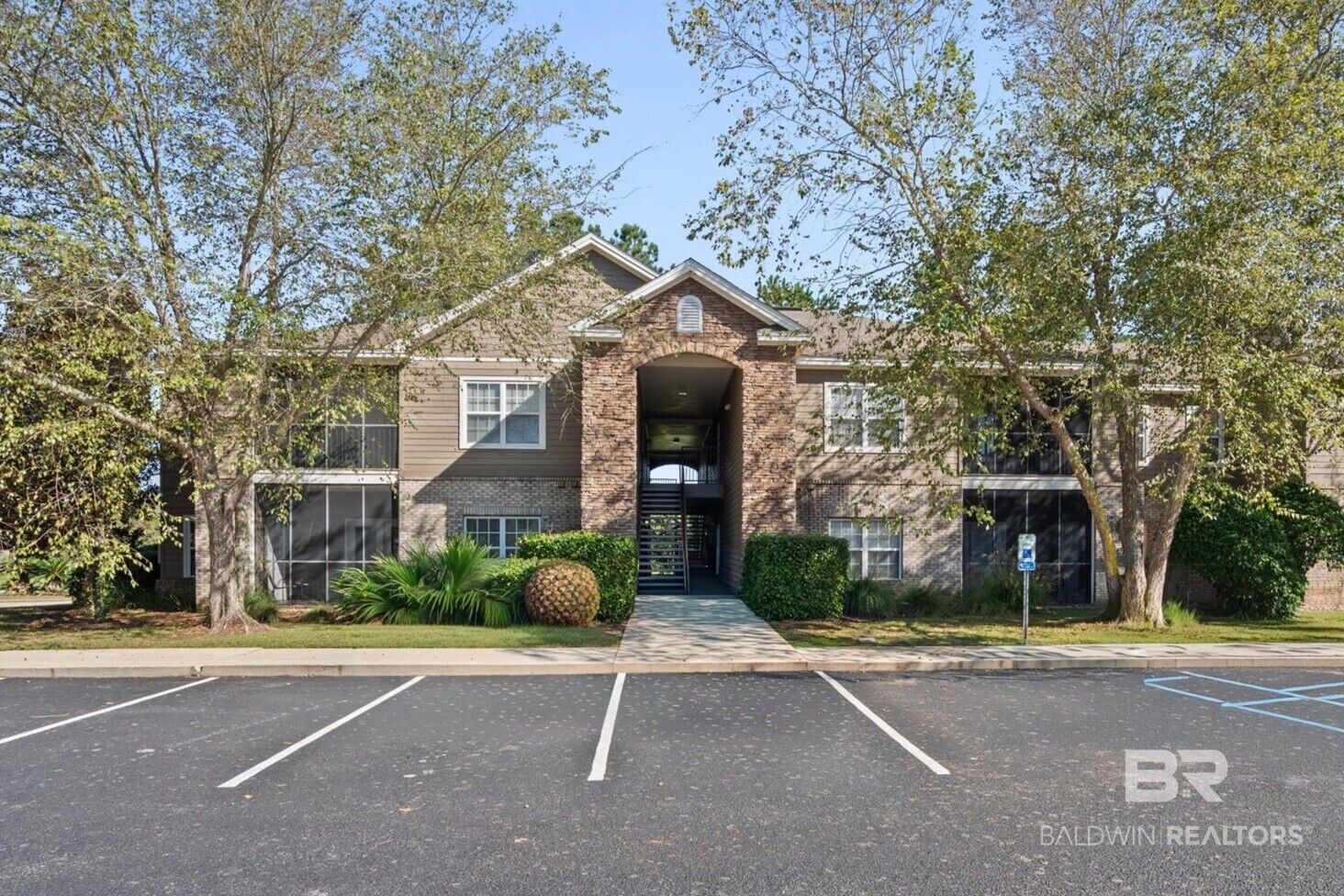 Property Photo: 450 Park Avenue Apt 810 AL 36535