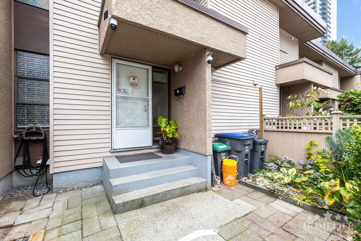 Property Photo:  13755 102 Avenue 5  BC V3T 1N9 