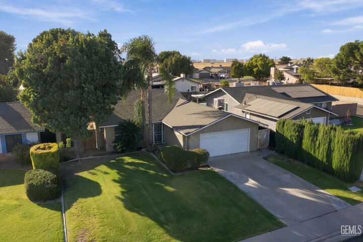 Property Photo: 3913 Rio Del Norte Street CA 93308