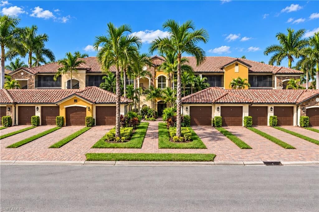 Property Photo:  9521 Avellino Way 2422  FL 34113 