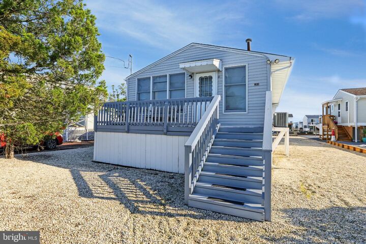 Property Photo: 921 S Green Street NJ 08087