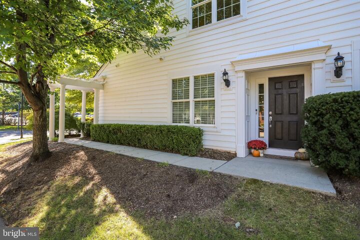 Property Photo:  44426 Sunset Maple Drive  VA 20147 