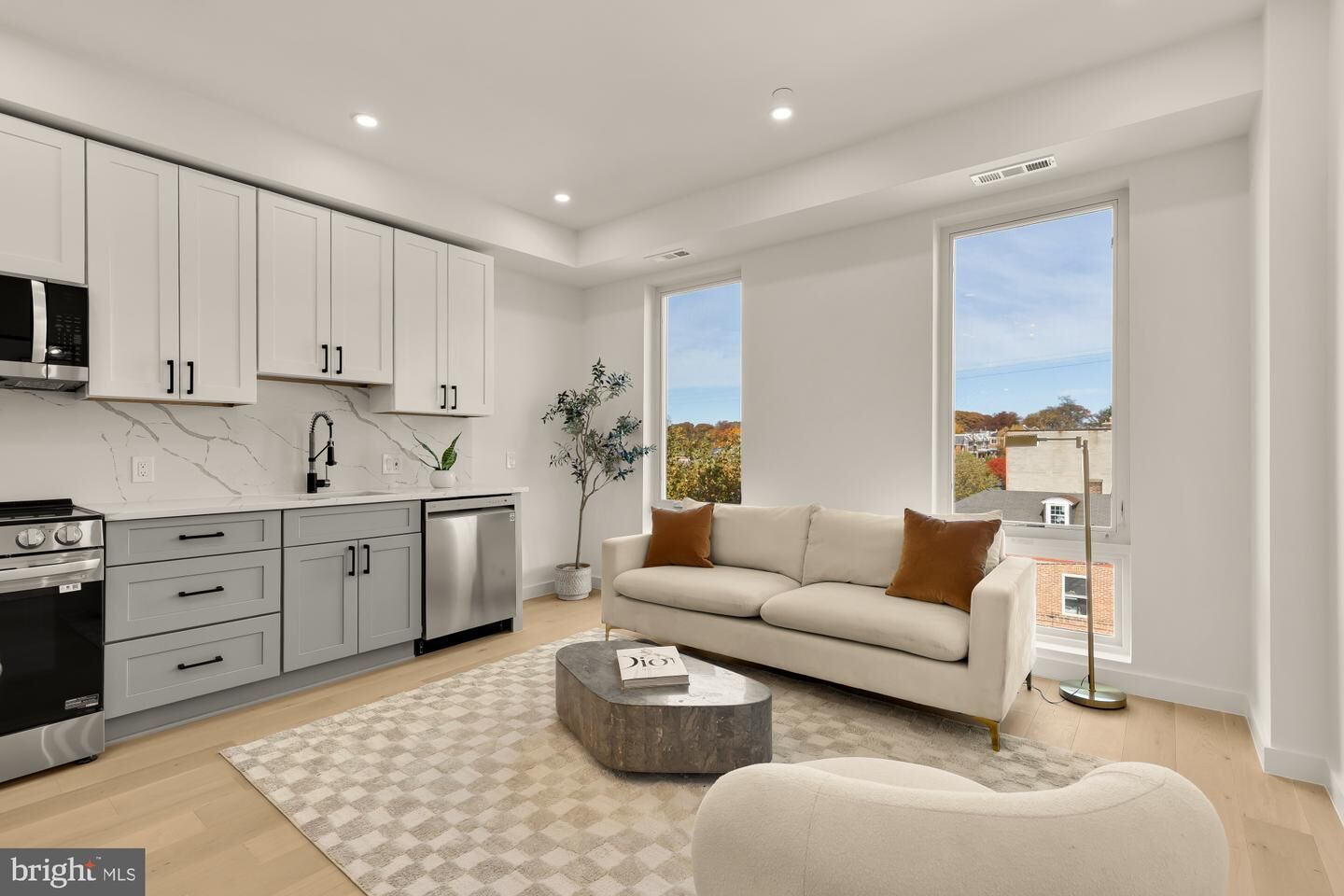 Property Photo:  30 Kennedy Street NW 10  DC 20011 