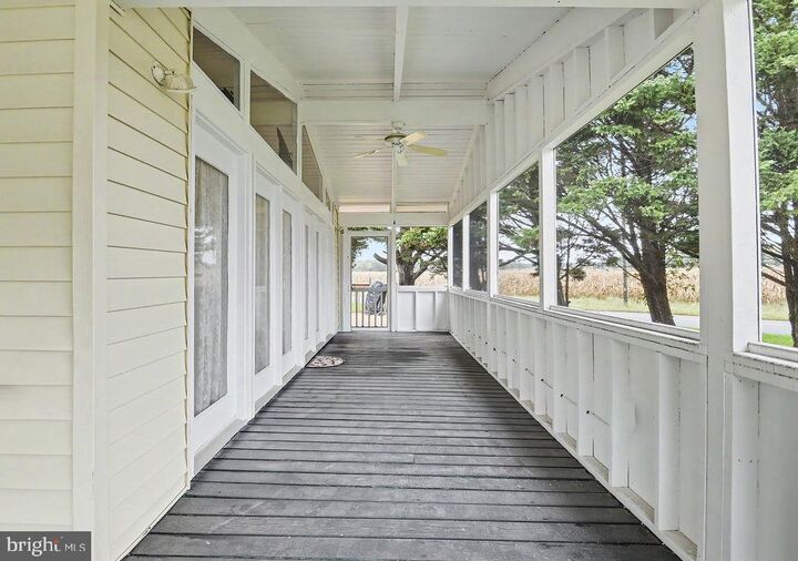 Property Photo: 31303 W Ocean Drive DE 19939
