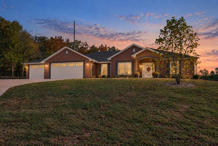 Property Photo:  4630 Tanman Ct  MO 65109 