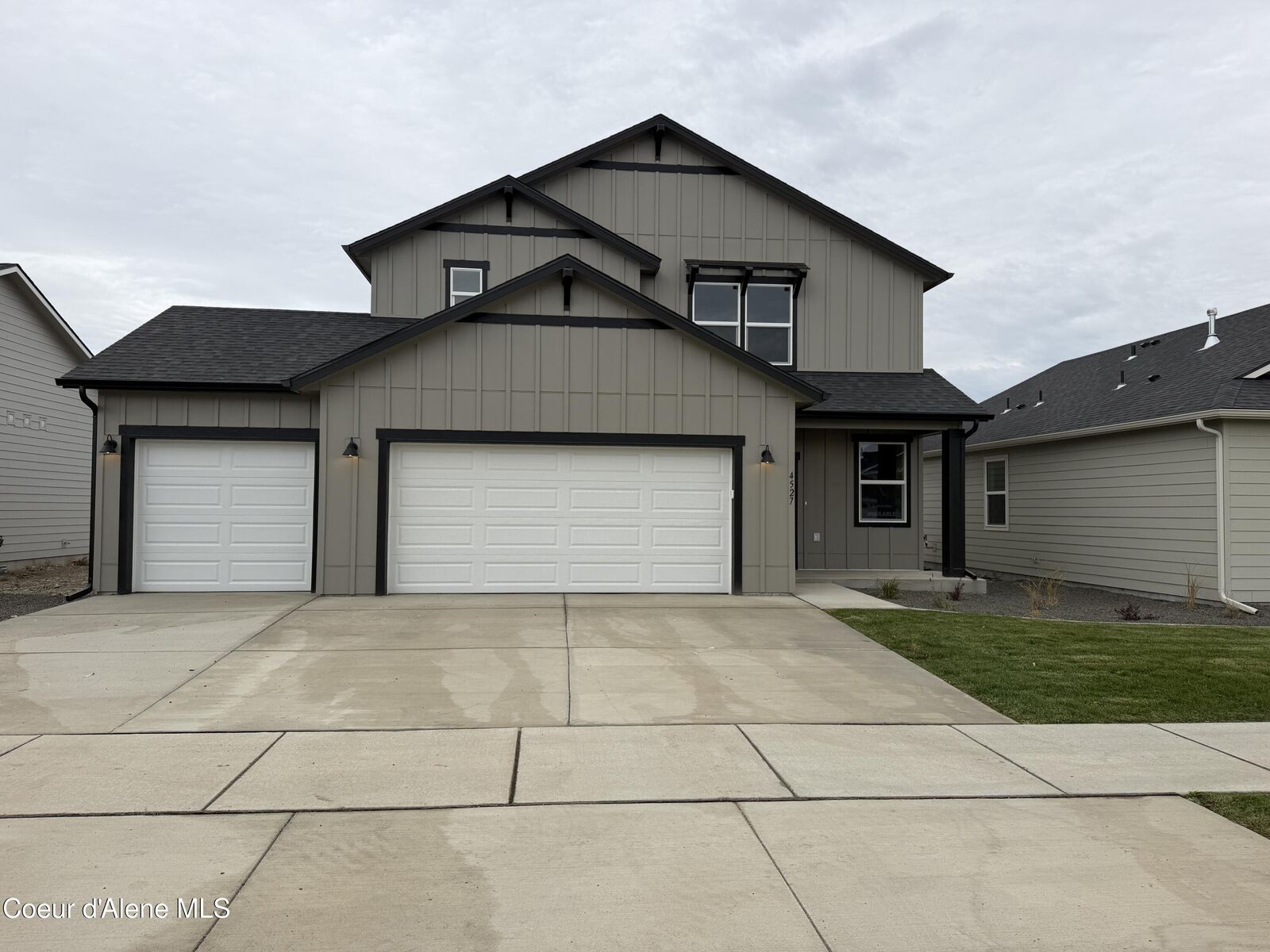 Property Photo:  4527 E Rare Fox Ave  ID 83854 