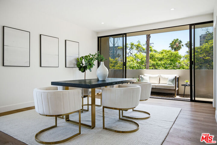Property Photo:  325 N Oakhurst Dr, Unit 405  CA 90210 