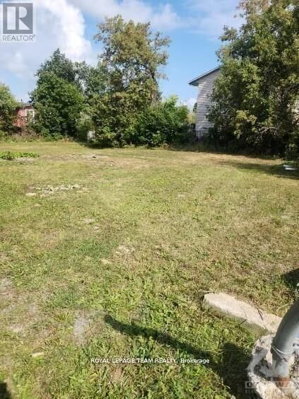 Property Photo:  31 Townline Road  ON K7C 2E6 