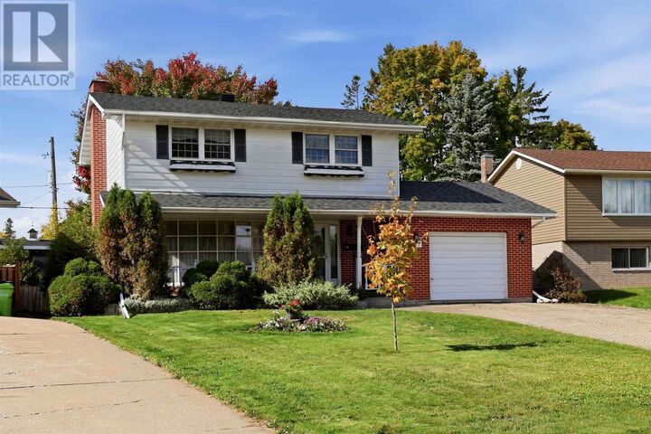 Property Photo:  187 Country Club Pl  ON P6A 5Z8 