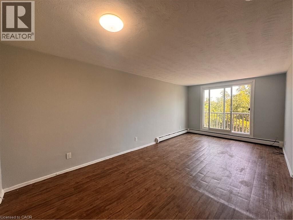 Property Photo:  141 Linnwood Avenue 26  ON N1R 1V2 