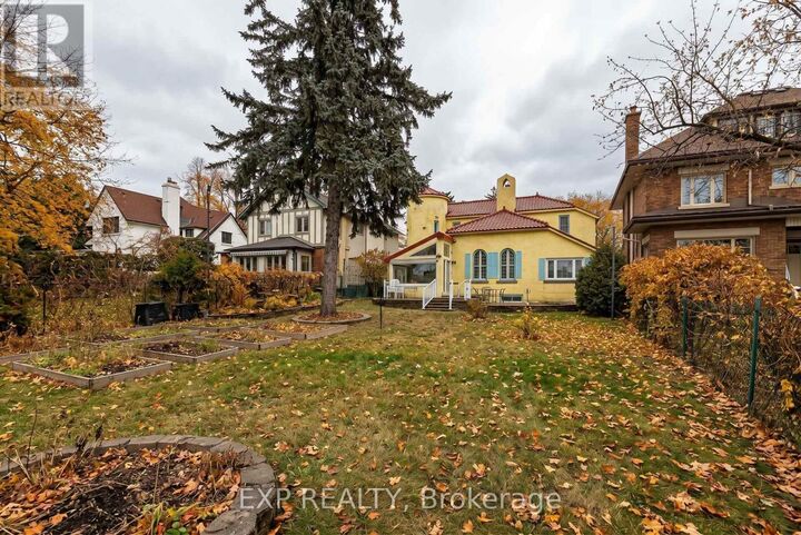 Property Photo:  16 Lakeview Terrace  ON K1S 3H4 