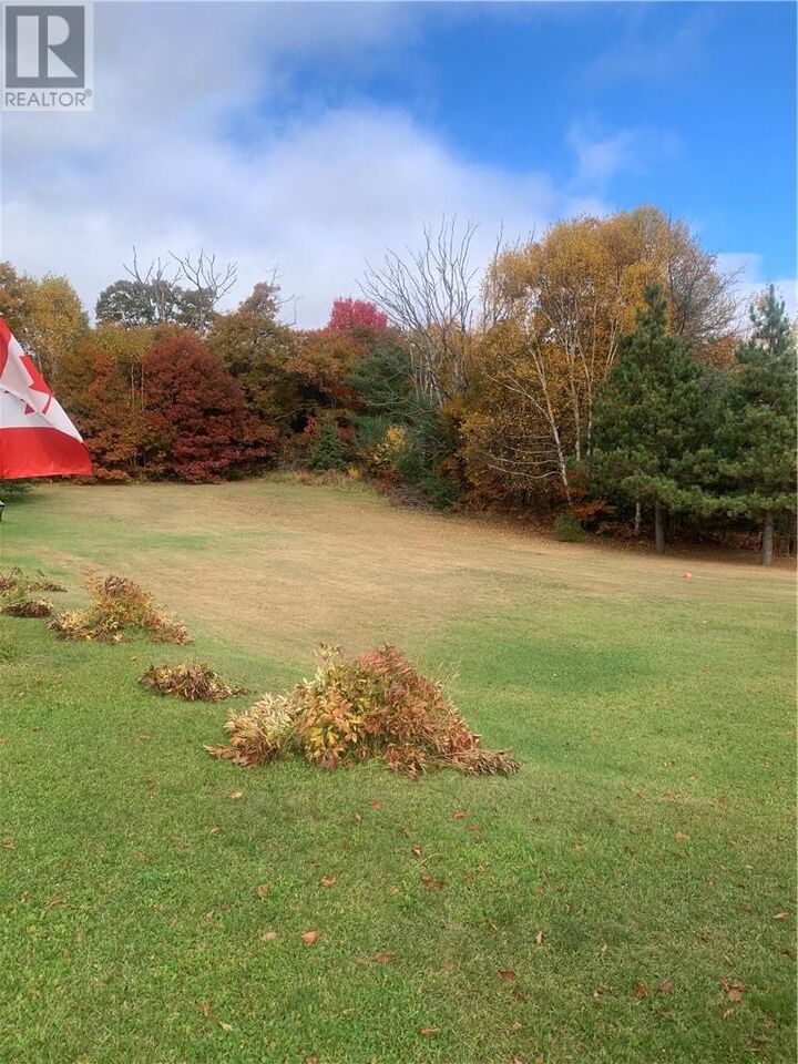 Property Photo:  465 Highway 17  ON P0P 2E0 