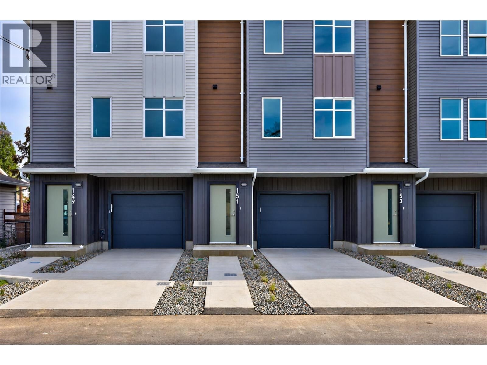 Property Photo:  153 Park Street  BC V2B 4A7 