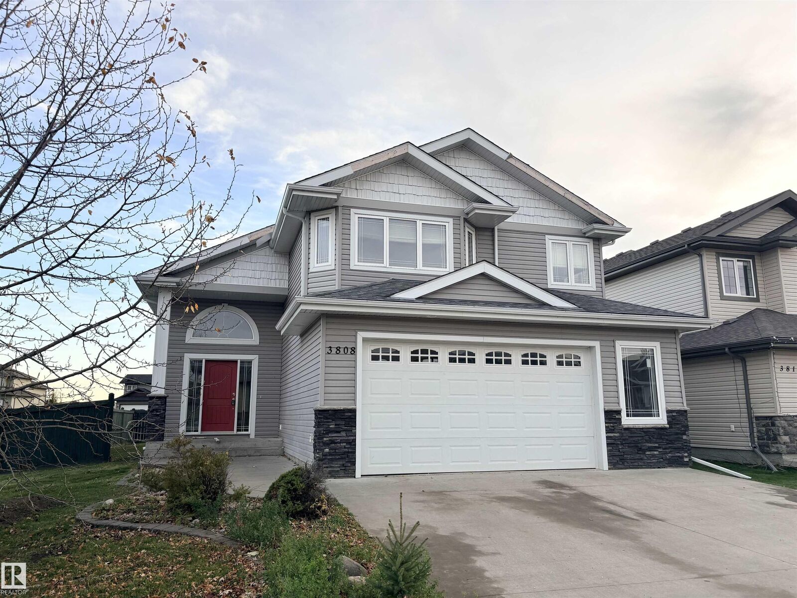 Property Photo:  3808 45 Avenue  AB T9N 0A8 