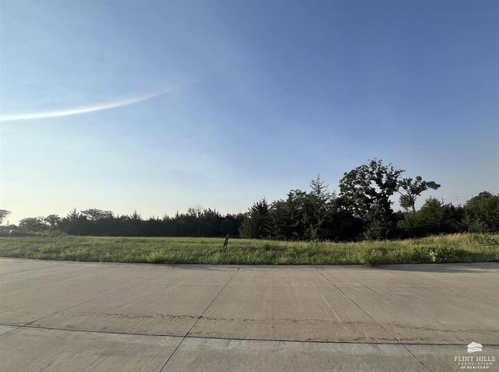 Property Photo: 4852 Nature Avenue KS 66502