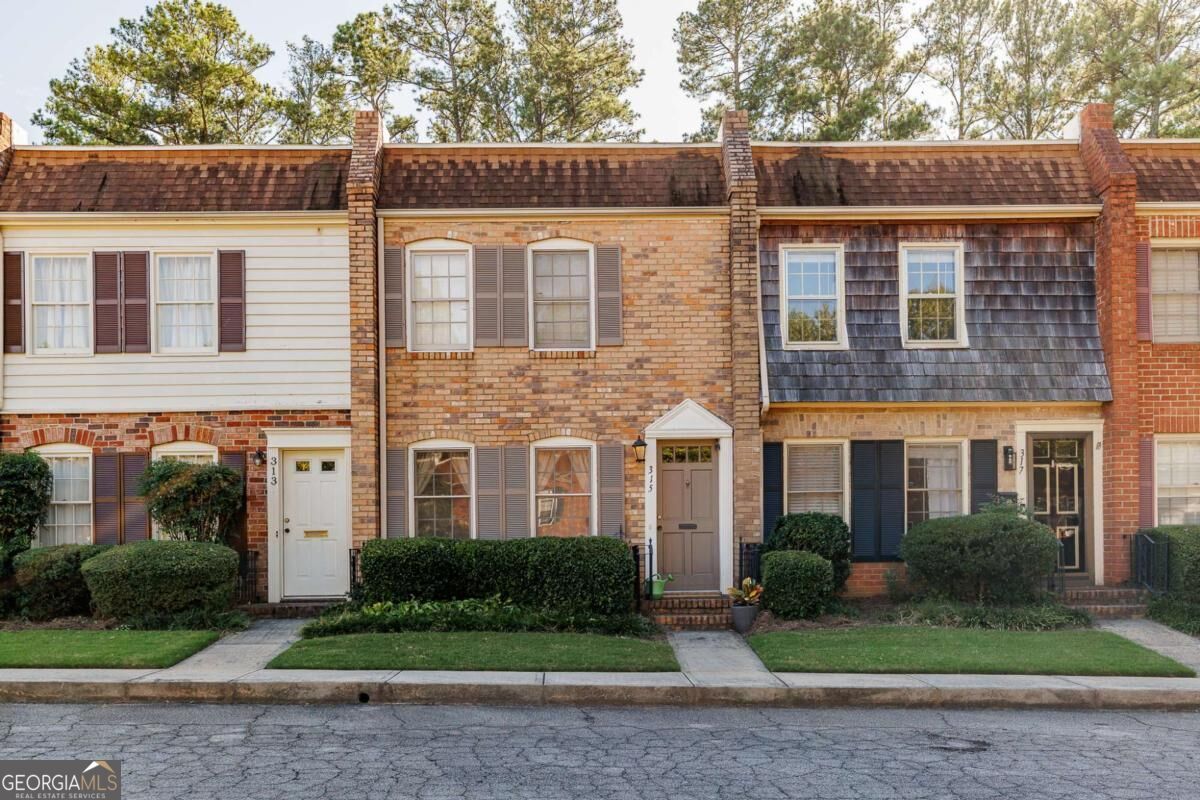 Property Photo: 315 Georgetown Drive GA 30605