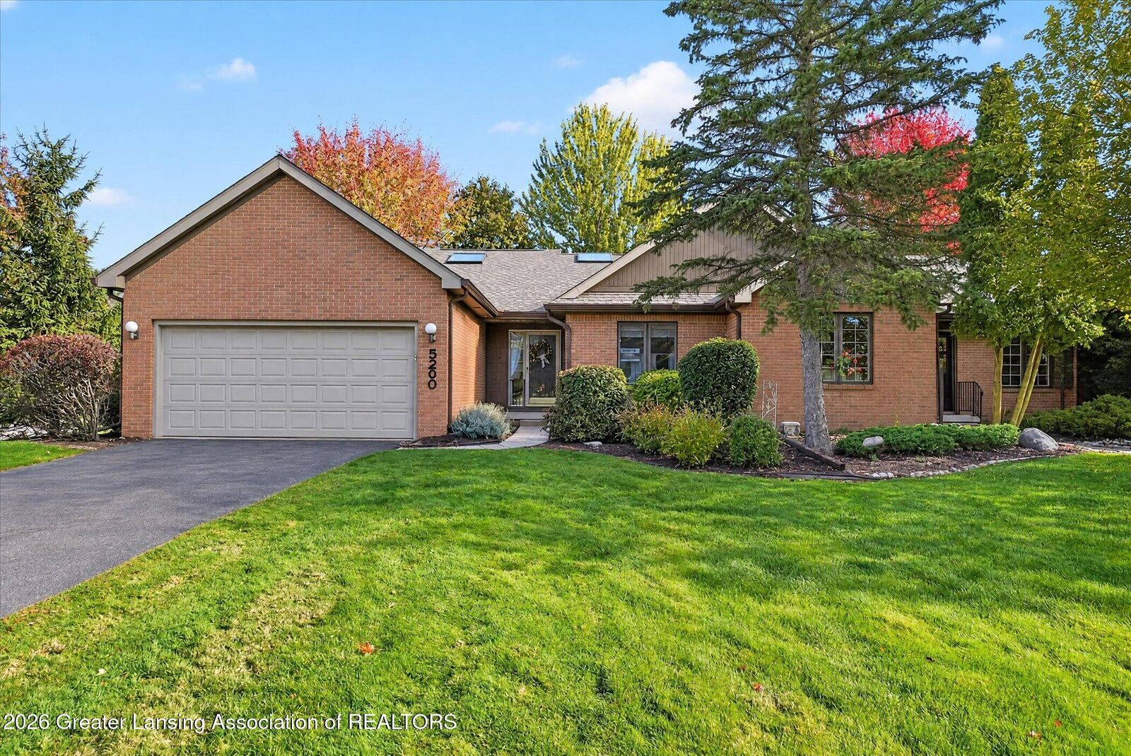 Property Photo:  5260 Golden Circle  MI 48823 