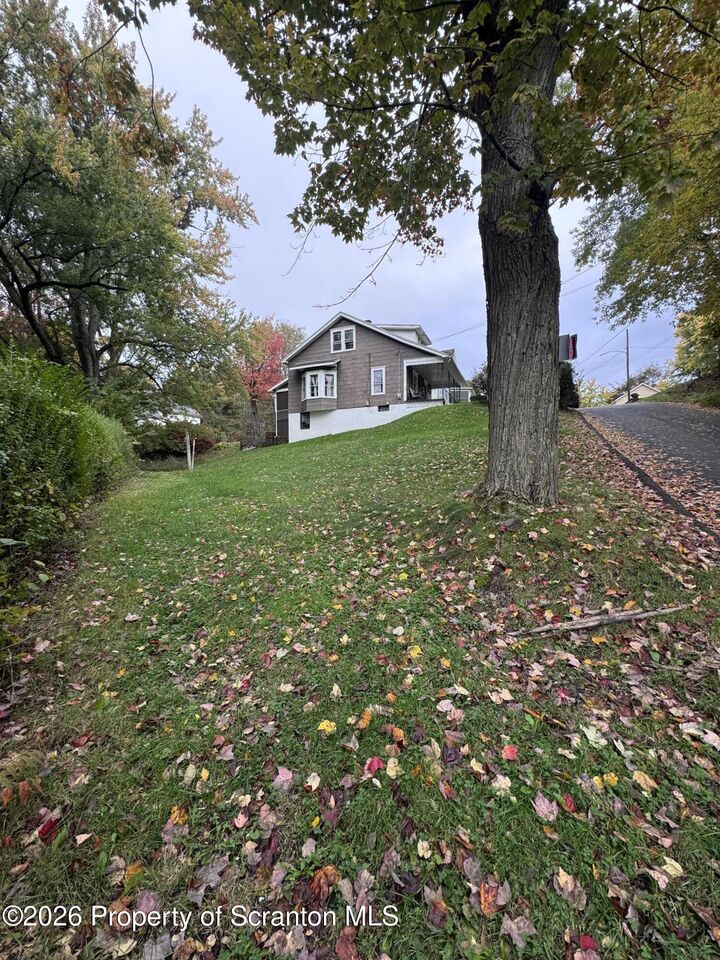 Property Photo:  7 Clay Avenue  PA 18407 
