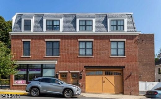 Property Photo:  368 Paterson Ave Left  NJ 07073 