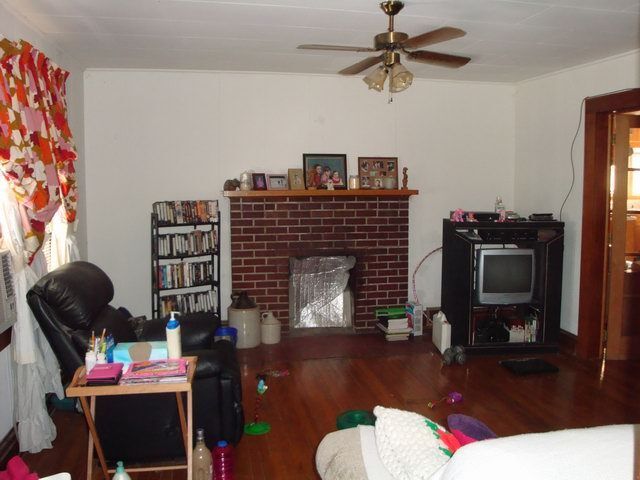 Property Photo: 10833 W Midland Trl WV 24931