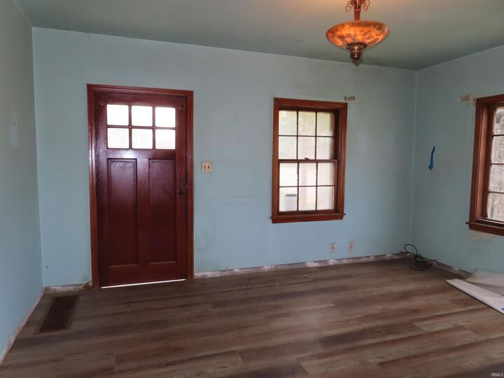 Property Photo:  2150 E Eichel Avenue  IN 47711 