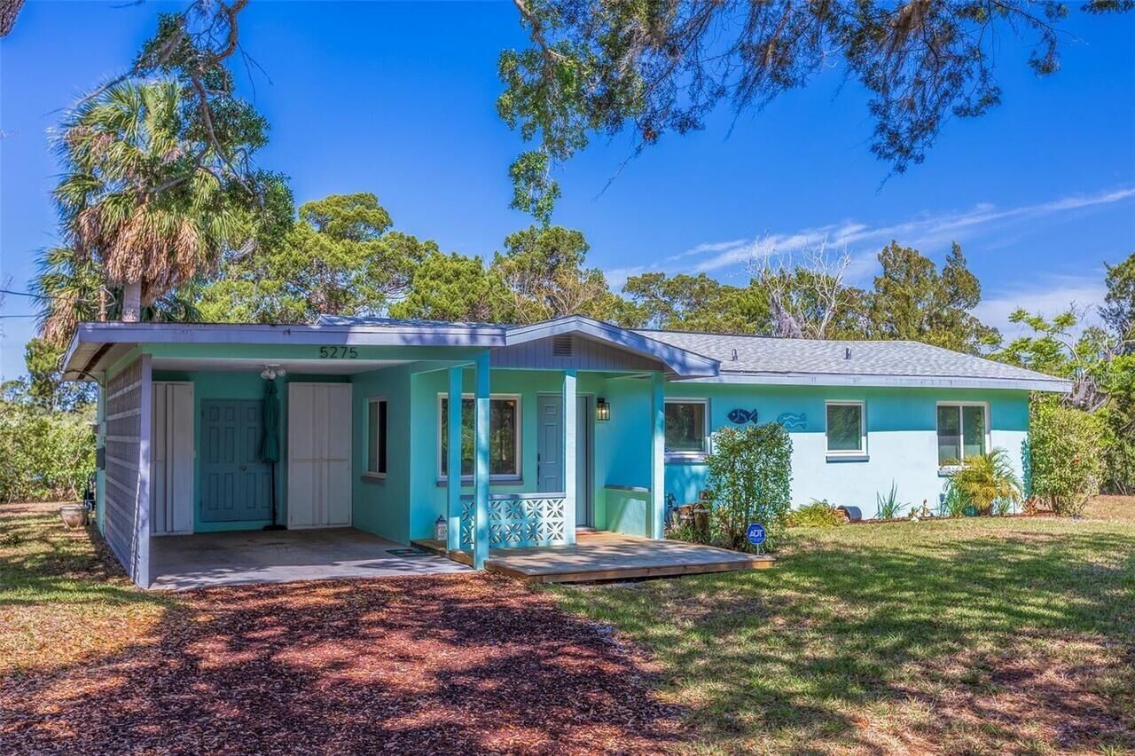 Property Photo:  5275 Miller Bayou Drive  FL 34668 