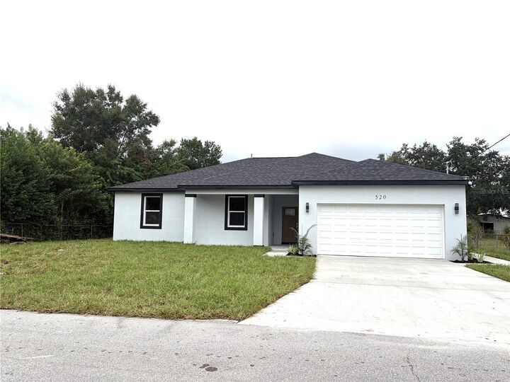 Property Photo: 520 Poinsettia Road FL 33823