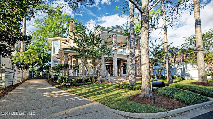 Property Photo:  1415 Highland Park Drive  MS 39211 