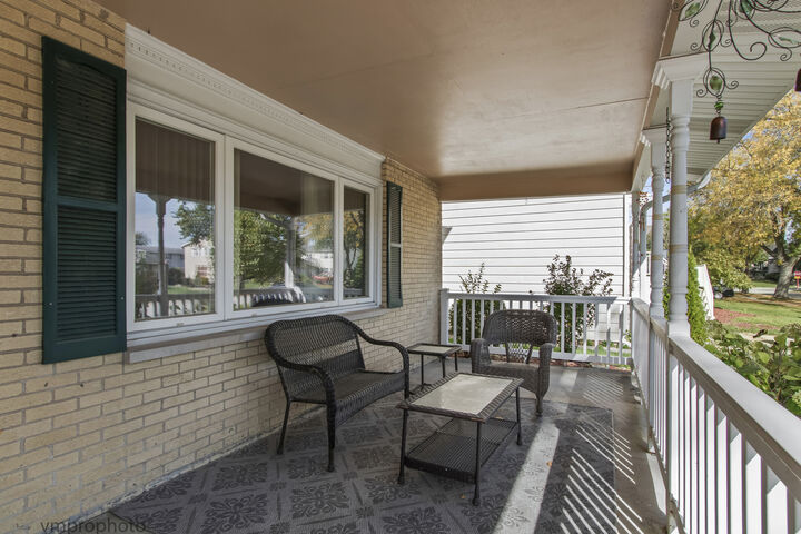 Property Photo: 1108 S Cherrywood Drive IL 60056