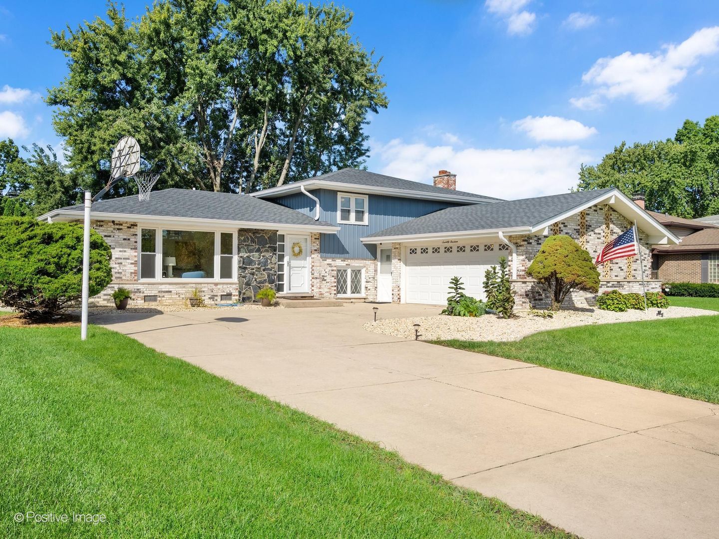 Property Photo:  7014 Wilcox Avenue  IL 60561 