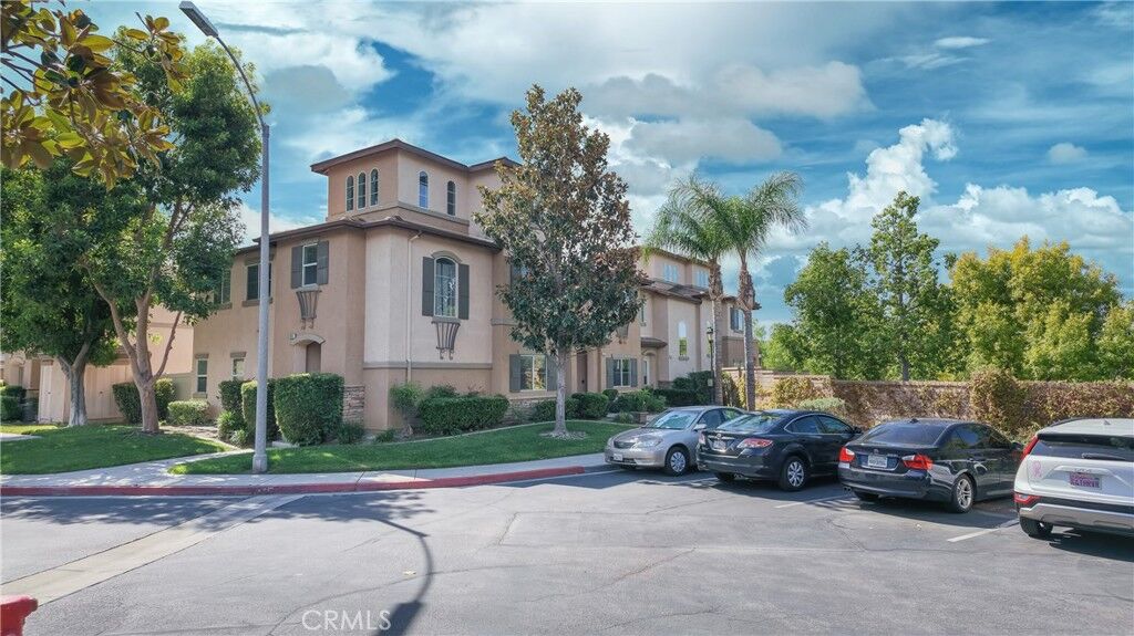 Property Photo:  26307 Arboretum Way 302  CA 92563 