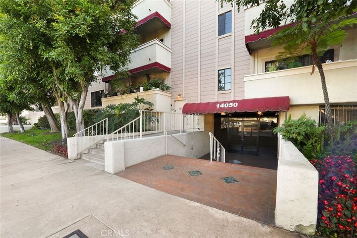 Property Photo: 14050 Magnolia CA 91423