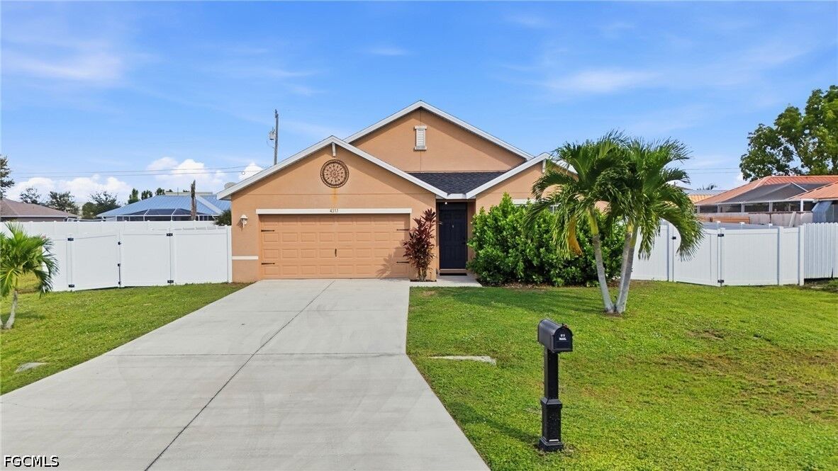 Property Photo: 4317 SW 9th Place FL 33914