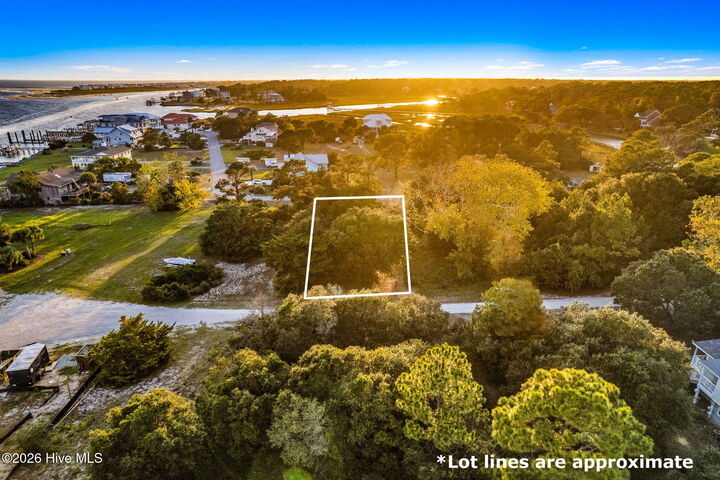 Property Photo:  1717 8 Long Shore Drive SW  NC 28470 