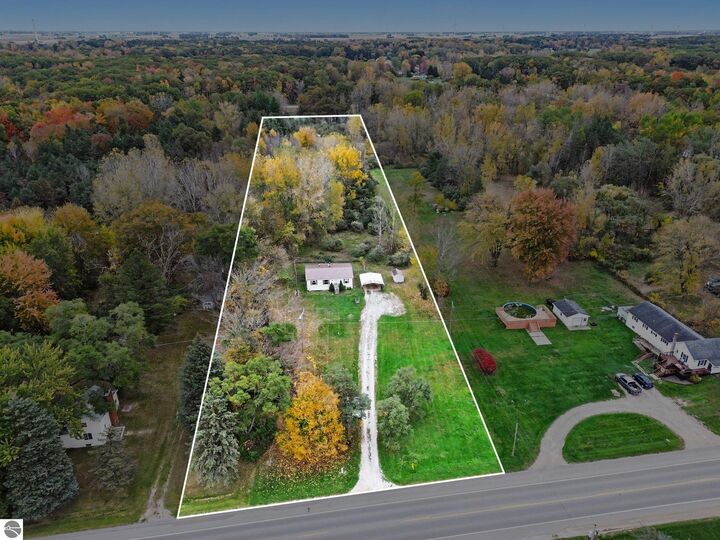 Property Photo: 5176 N State Road MI 48801