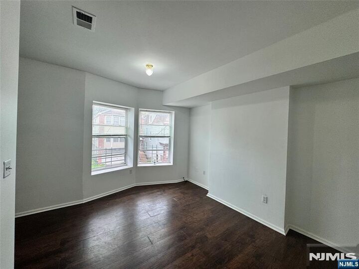 Property Photo:  44 1/2 3rd 2nd Fl  NJ 07107 