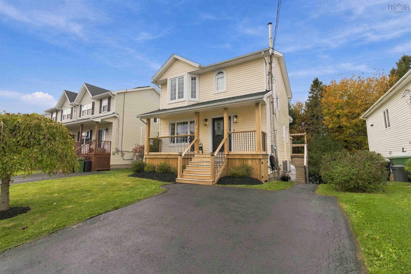 Property Photo:  37 Madeira Crescent  NS B2W 6G7 
