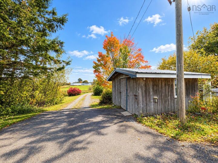 Property Photo: 13030 Highway 2 NS B6L 5C6