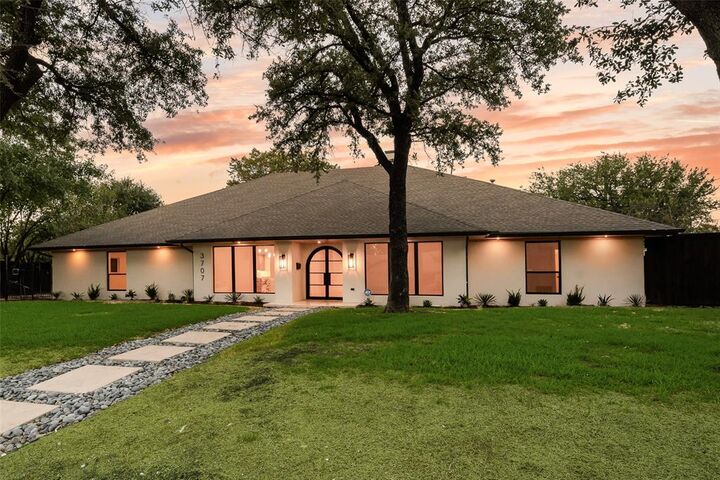 Property Photo:  3707 Princess Lane  TX 75229 