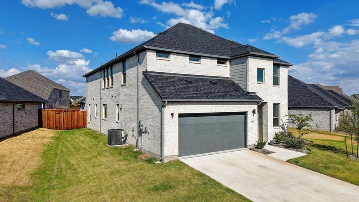 Property Photo:  722 Tidal Drive  TX 75071 