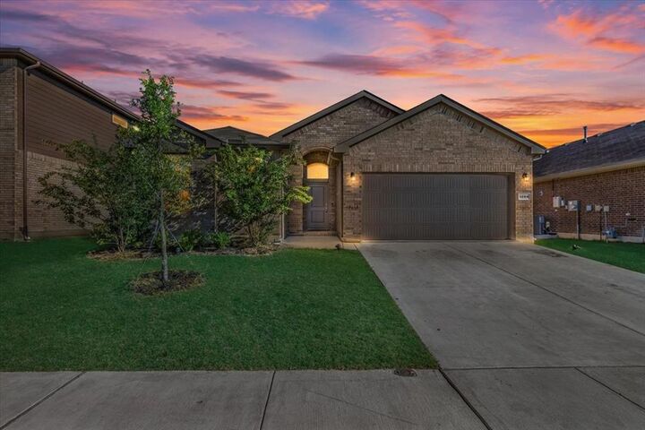 Property Photo:  1209 Elgar Trail  TX 76247 