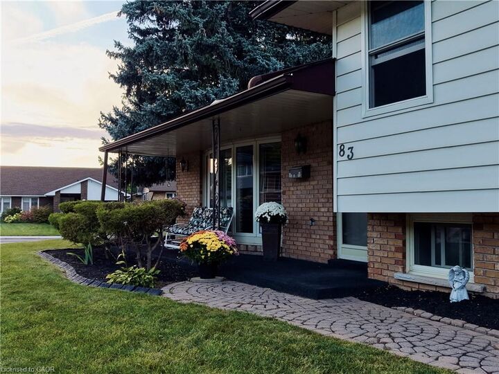 Property Photo:  83 Marcella Crescent  ON L8K 6E9 