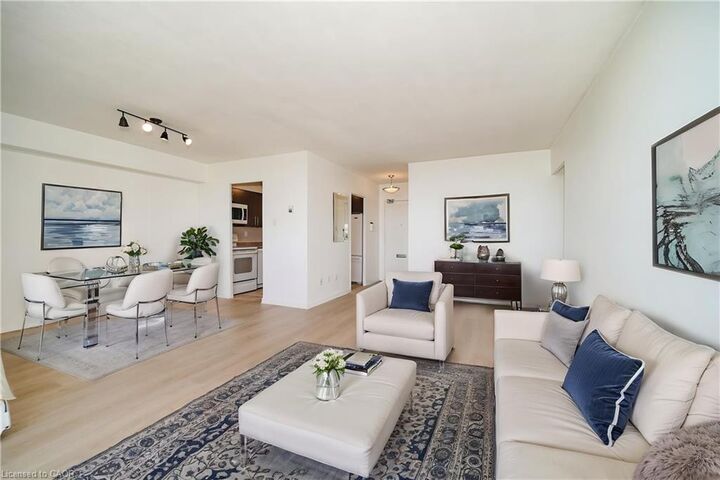 Property Photo:  551 The West Mall 803  ON M9C 1G7 