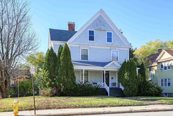 Property Photo:  38 Burncoat St  MA 01605 