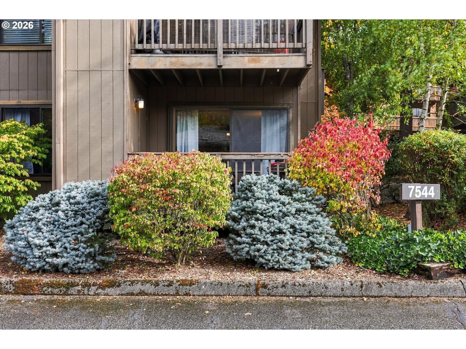 Property Photo:  7544 SW Barnes Rd C  OR 97225 