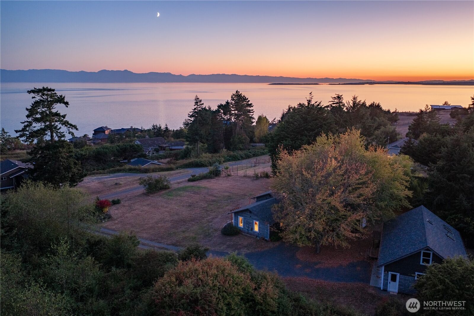 Property Photo:  116  Brower Lane  WA 98250 