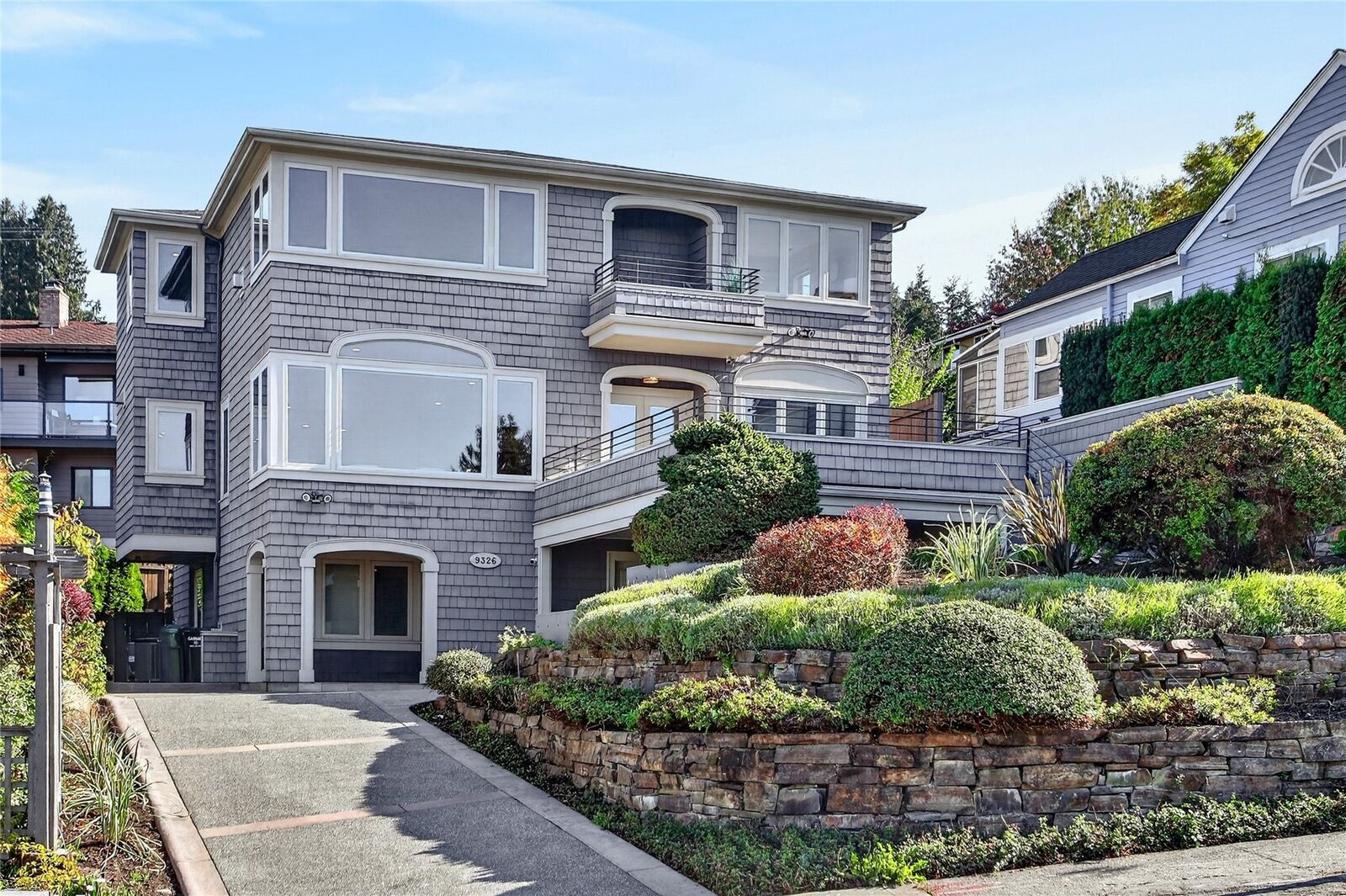 Property Photo:  9326  46th Avenue SW  WA 98136 