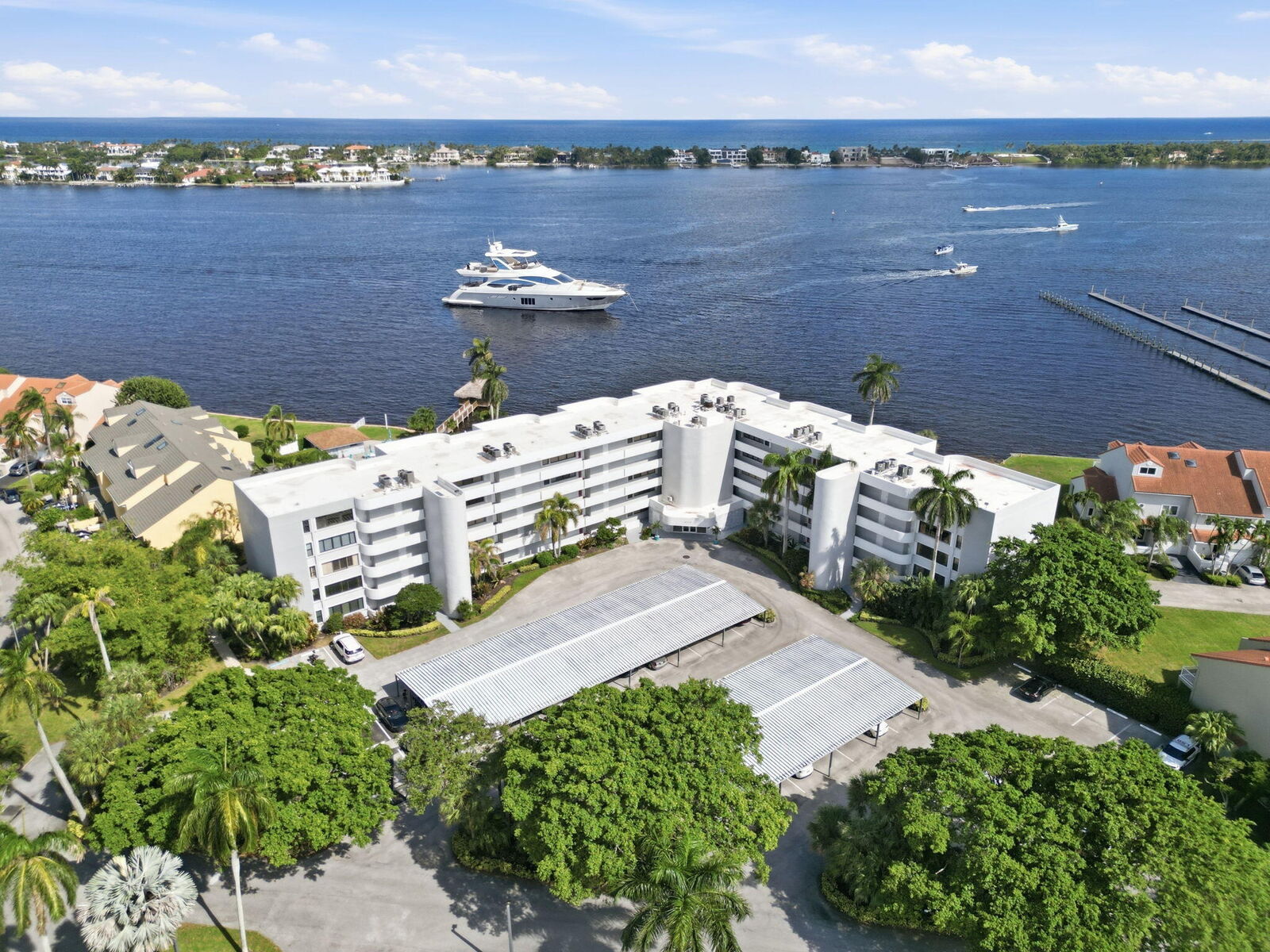 Property Photo:  8200 Lakeshore Drive 2020  FL 33462 