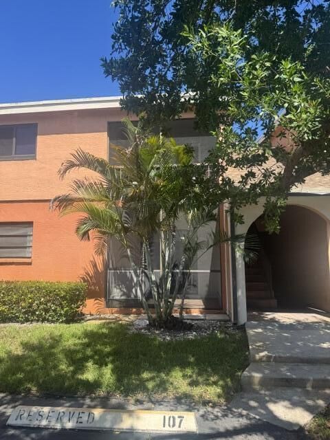 Property Photo:  50 SE 12th Street SE 1610  FL 33432 